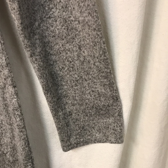 No Boundaries Women’s Pullover Sweater XL Light Gray Long Sleeves Soft - Picture 3 of 9